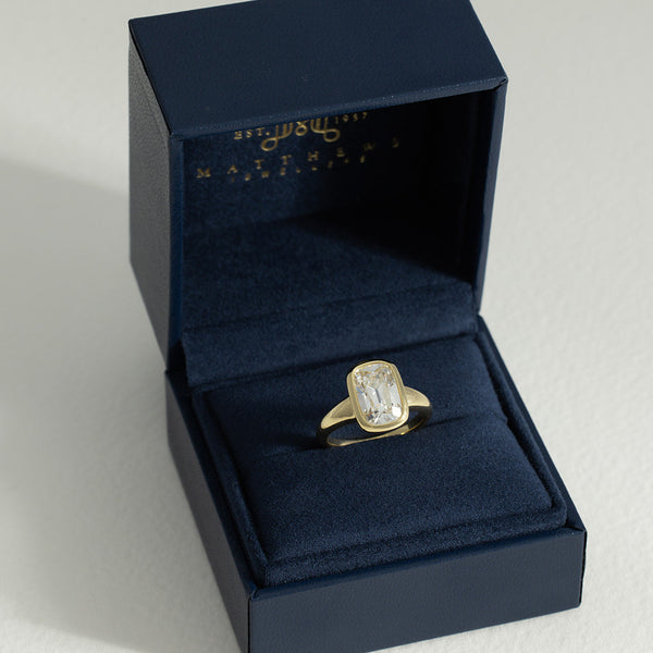 Odessa | 3.5ct Old Mine Elongated Cushion Lab Grown Diamond Engagement Ring