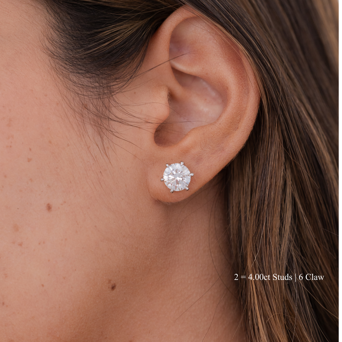 Round Diamond Studs