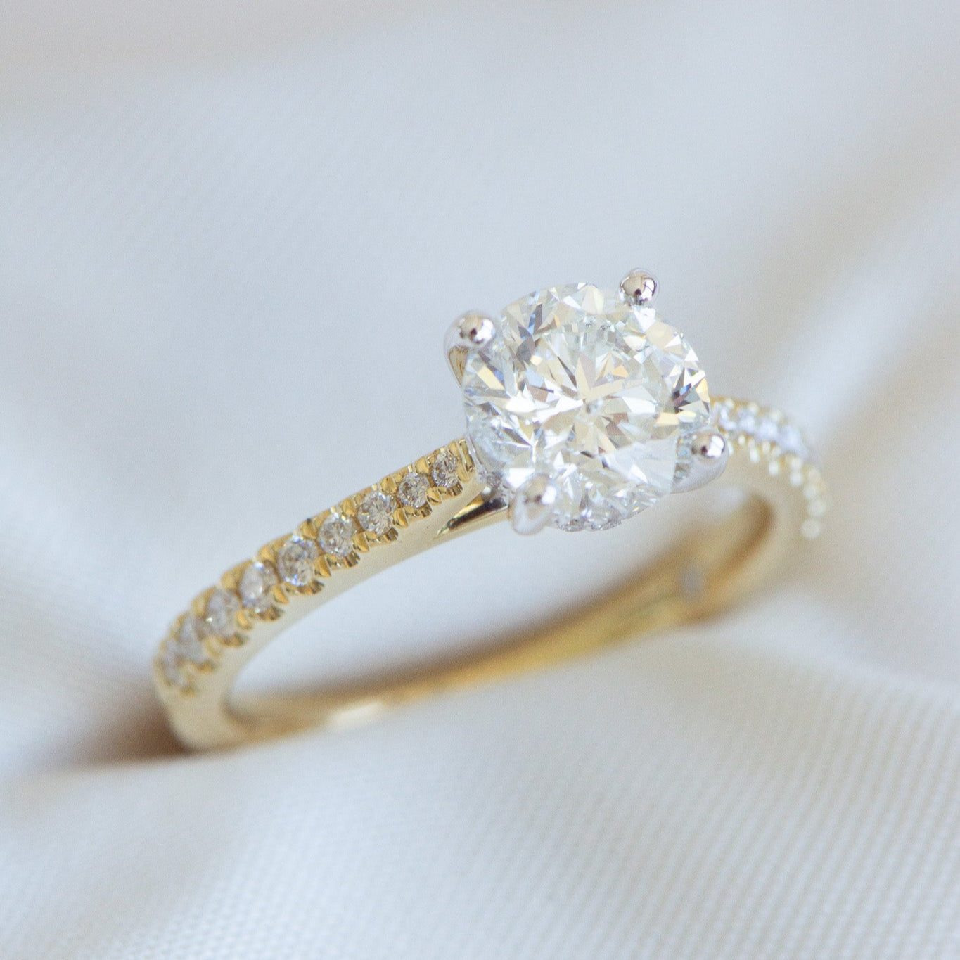 Matthews Jewellers Heritage Vera 1.50ct GIA-certified natural round brilliant engagement ring, est. 1957