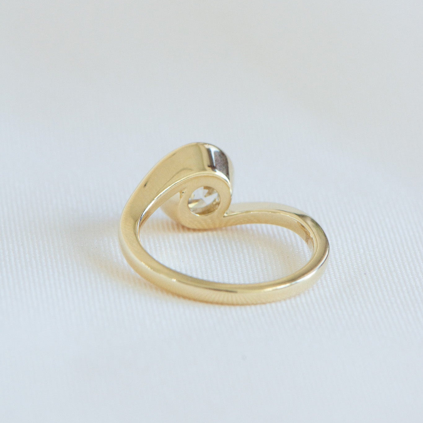Handcrafted lab grown diamond round brilliant ring by Matthews Jewellers, Eva 1.53ct, est. 1957
