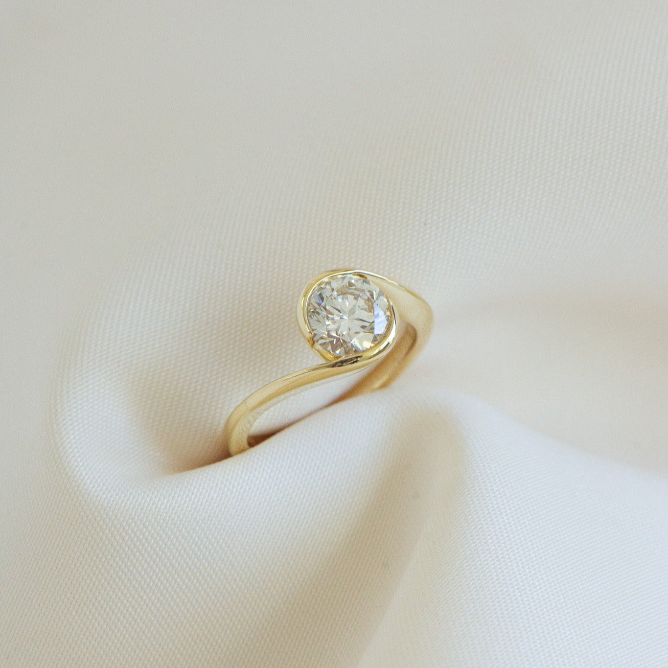 Eva lab grown diamond round brilliant ring, available online and in Matthews Jewellers Newcastle boutiques