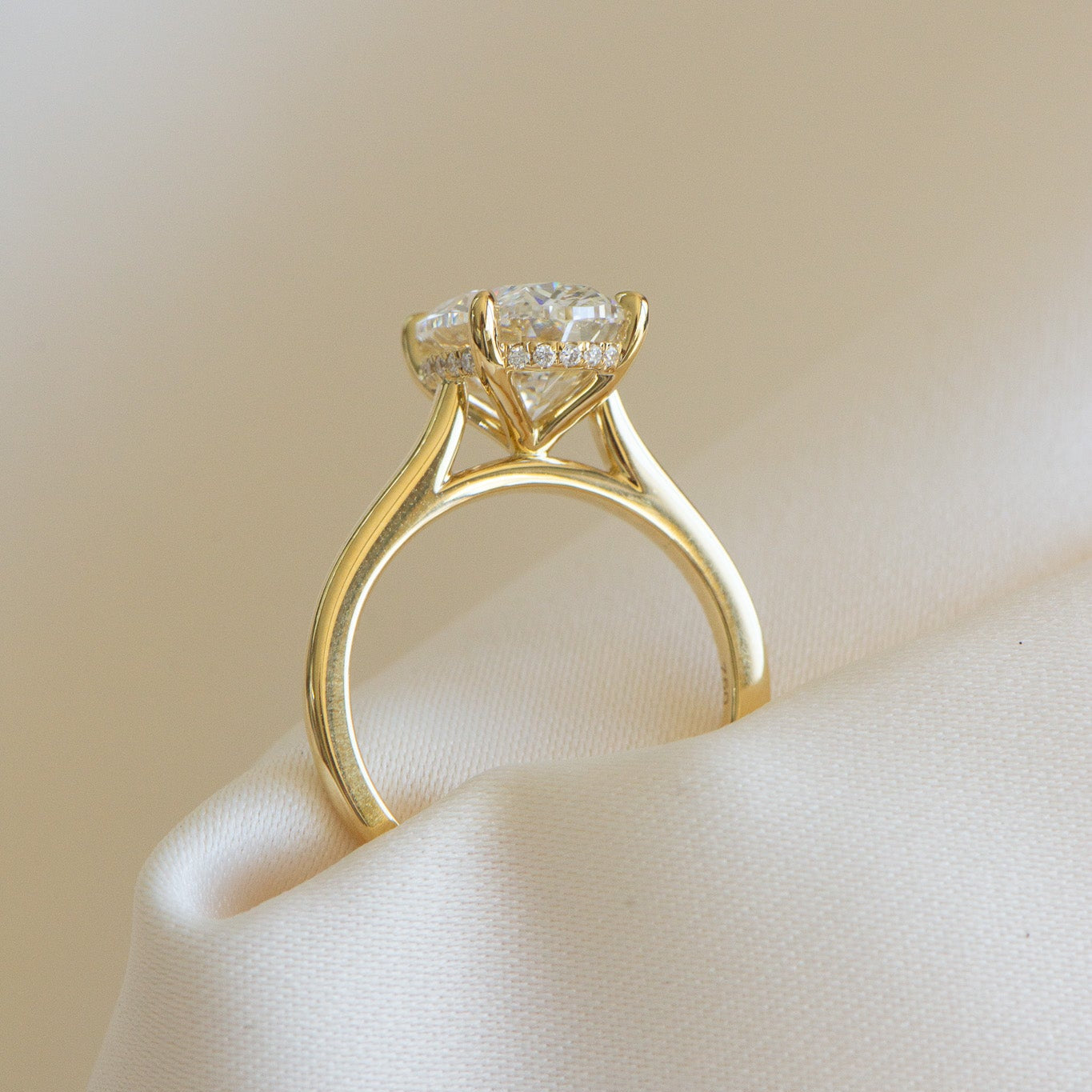 Helena 4ct lab grown diamond oval engagement ring in 18k gold, Matthews Jewellers Newcastle