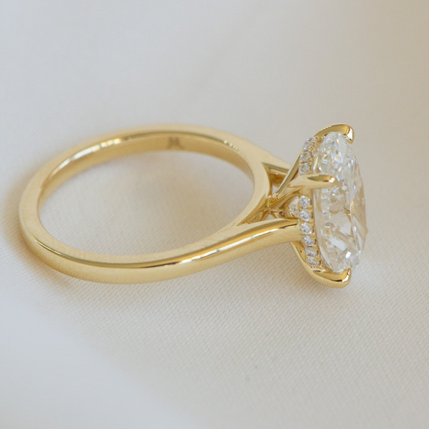 Helena 4ct lab grown diamond oval engagement ring in 18k gold, Matthews Jewellers Newcastle