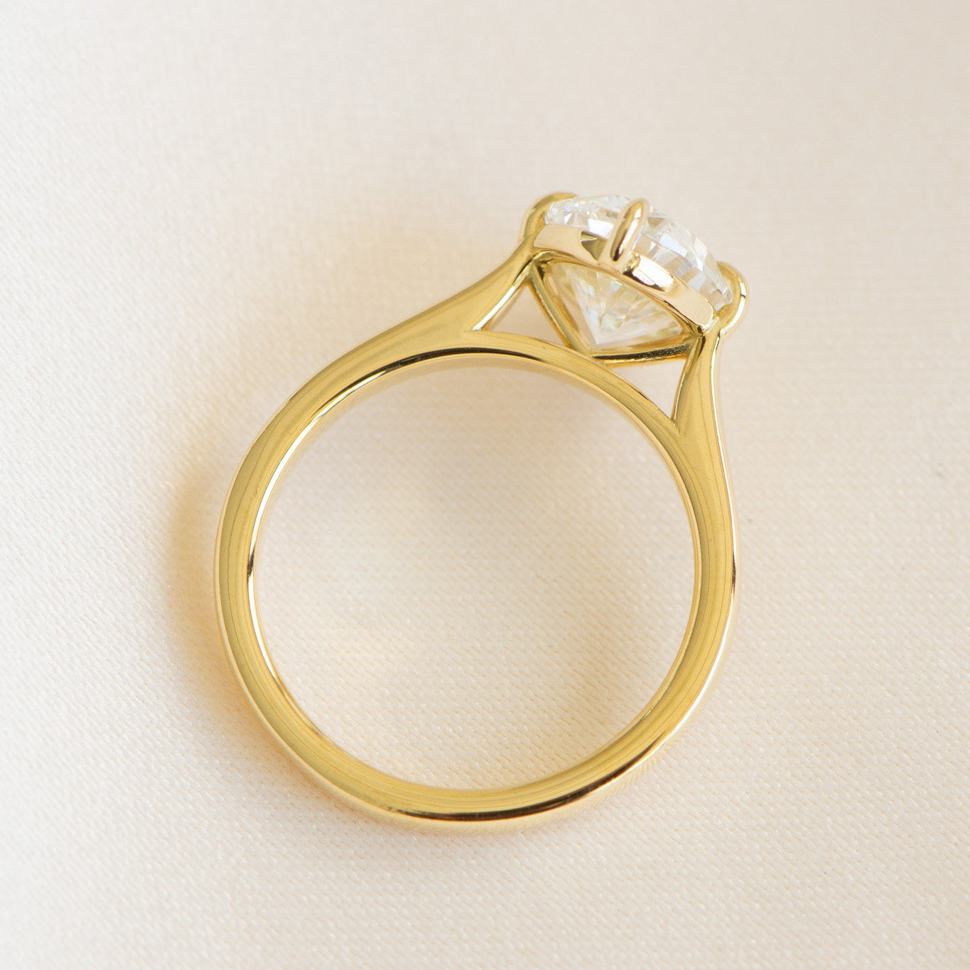 Handcrafted lab grown diamond oval ring by Matthews Jewellers, Compass Helena 2.81ct, est. 1957