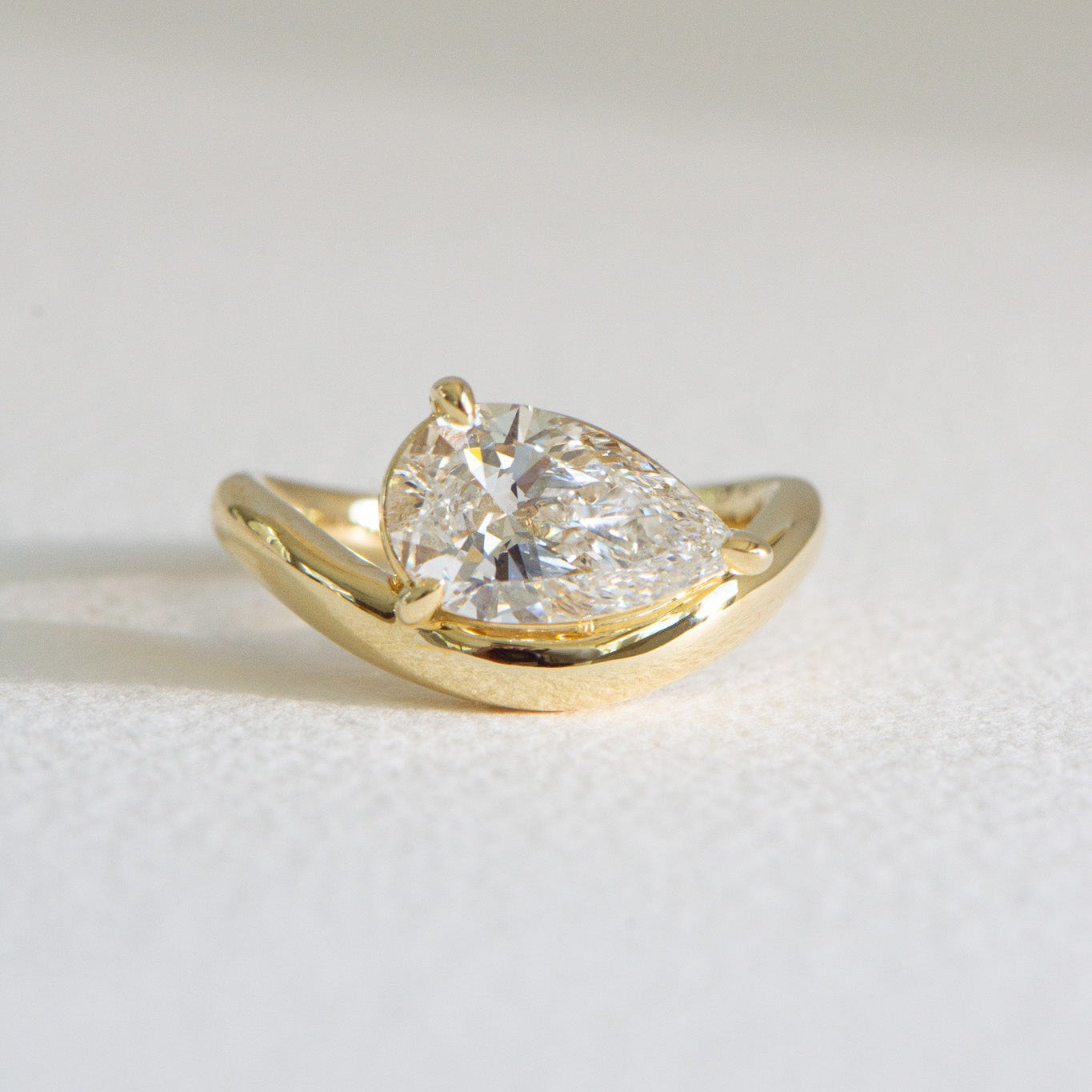 Ismae 2.00ct lab grown diamond east west engagement ring in 18k gold, Matthews Jewellers Newcastle