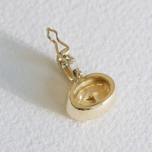 Allure East West Oval Yellow Diamond Enhancer