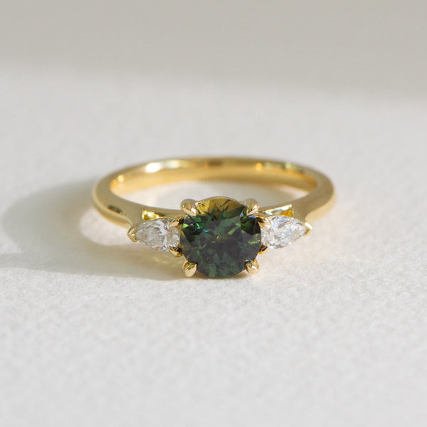 Sapphire Indigo | 1.3ct Round Australian Sapphire Engagement Ring