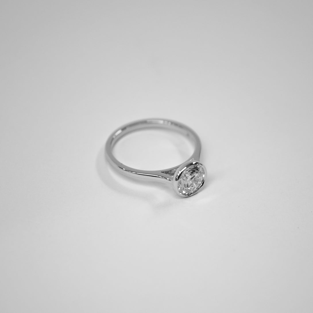 Isabel | Bezel Set Round Brilliant Diamond Engagement Ring