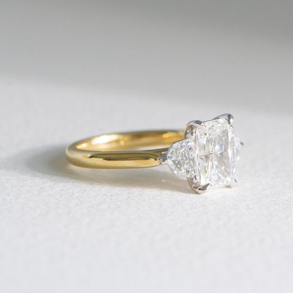 Kari | 2.7ct Radiant Lab Diamond Engagement Ring