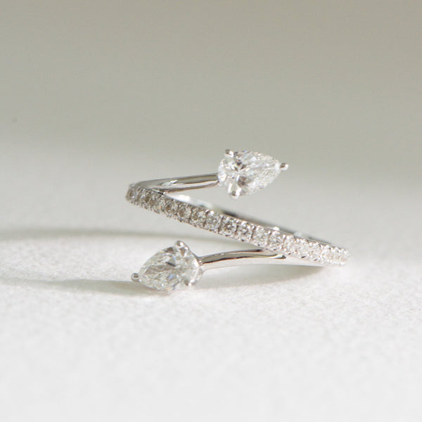Natural Toi et Moi Diamond Ring