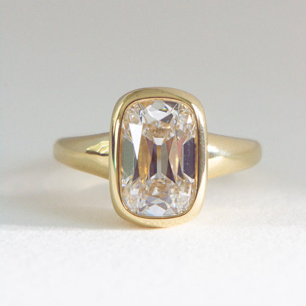 Odessa | 3.52ct Old Mine Elongated Cushion Lab Diamond Engagement Ring