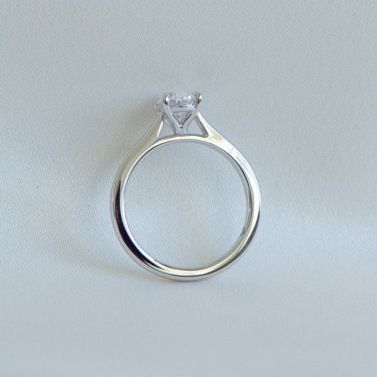 Matthews Jewellers Heritage Helena 1.01ct GIA-certified natural oval engagement ring, est. 1957