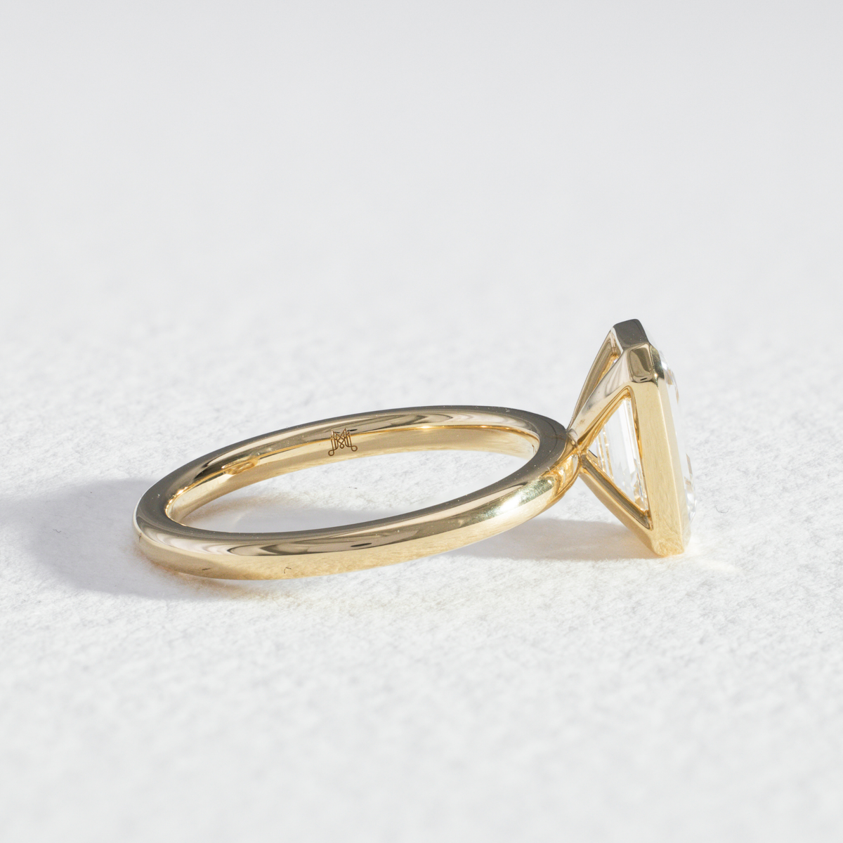 Bezel Edith | Emerald Bezel Diamond Engagement Ring