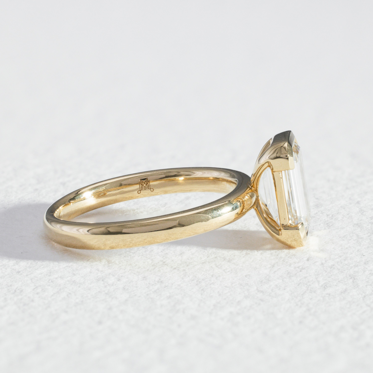Half Bezel Edith | Emerald Diamond Engagement Ring