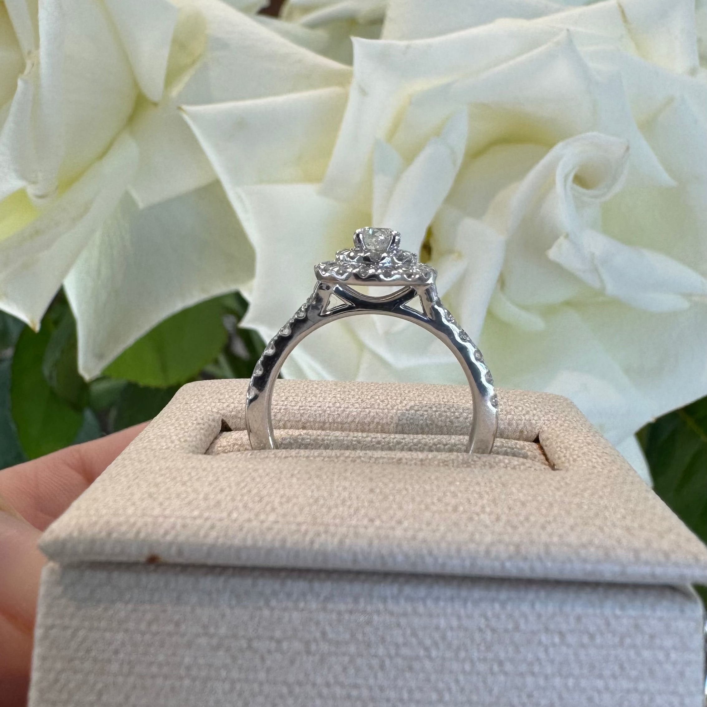 Natural Diamond Engagement Ring
