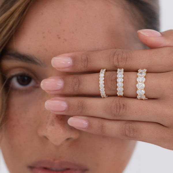 Rhea | Oval Diamond Band