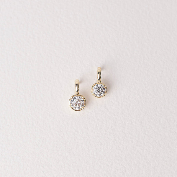 Allure Round Diamond Enhancer