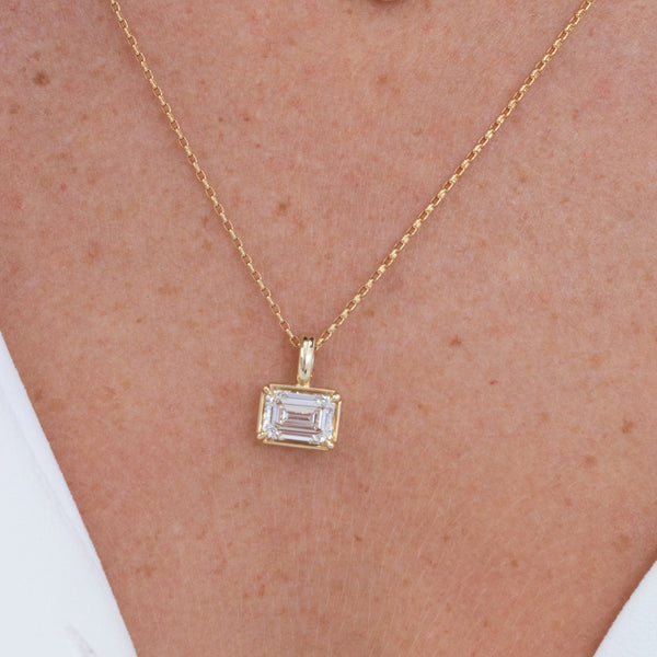 Allure Emerald Cut Diamond Enhancer