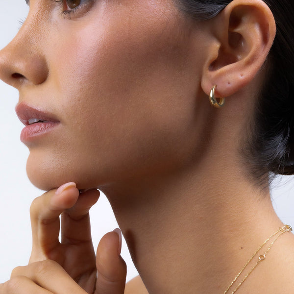 Gold Tapered Huggie Earring