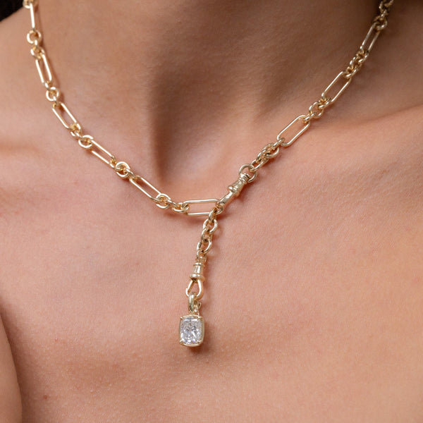 Allure Cushion Cut Diamond Enhancer