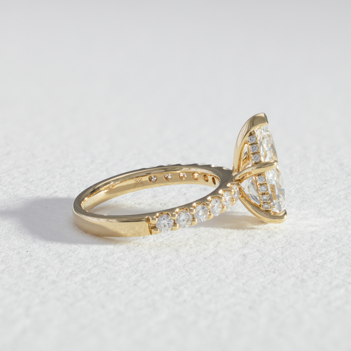 Pavé Nora | Pear Diamond Engagement Ring with Diamond Band
