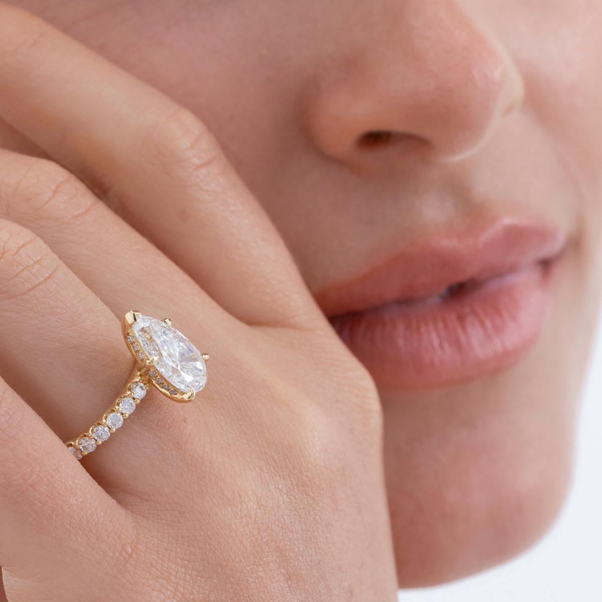 Pavé Nora | Pear Diamond Engagement Ring with Diamond Band