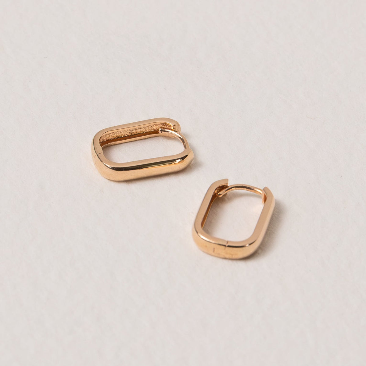 Gold Paperclip Huggie Earring