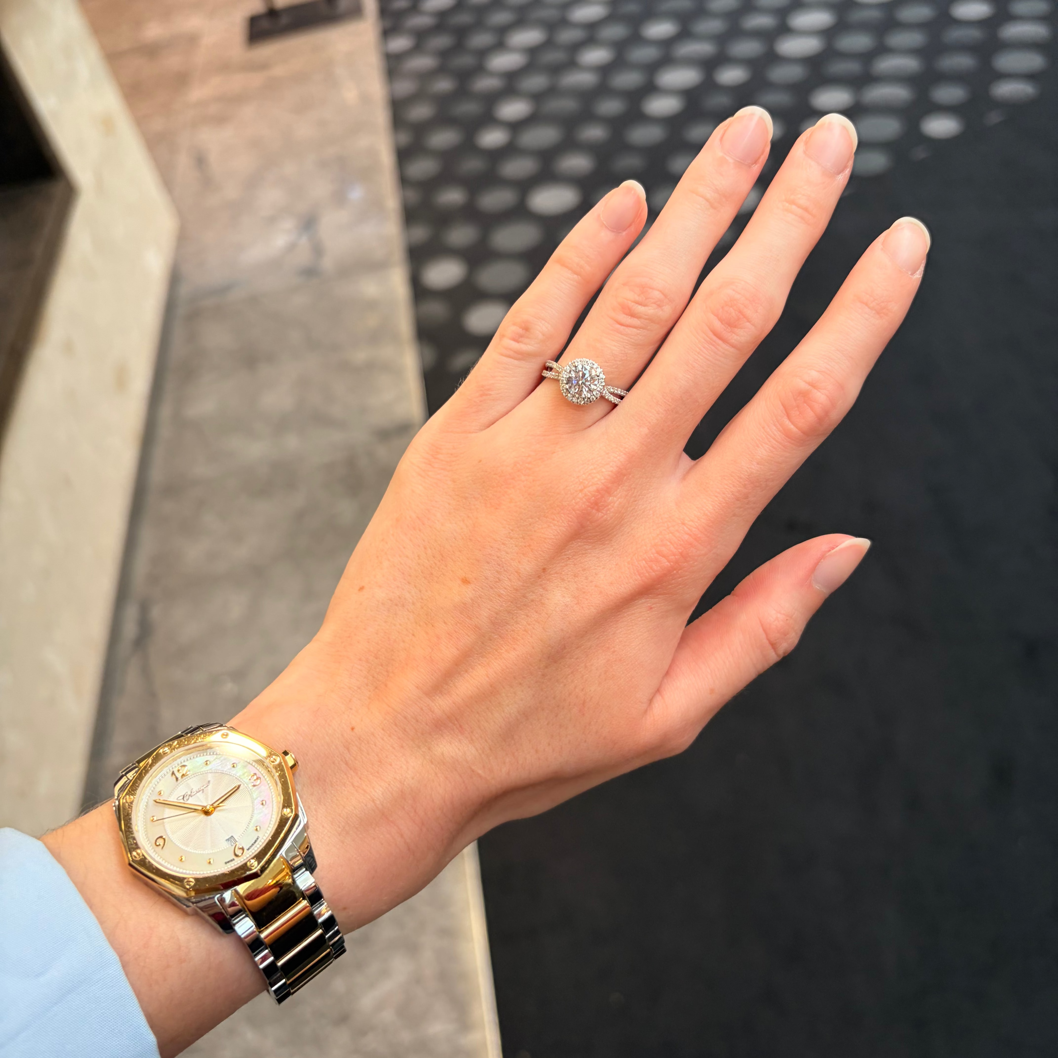 Round Diamond Ring with Halo and Split Band