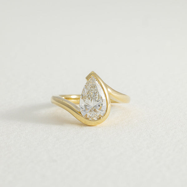 Lola | 2ct Pear Lab Diamond Engagement Ring