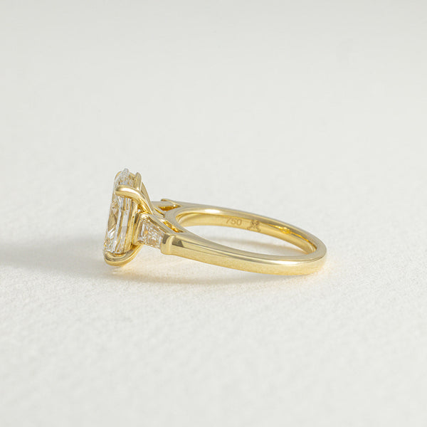 Ophelia | 3ct Oval Lab Grown Diamond Engagement Ring with Tapered Baguettes