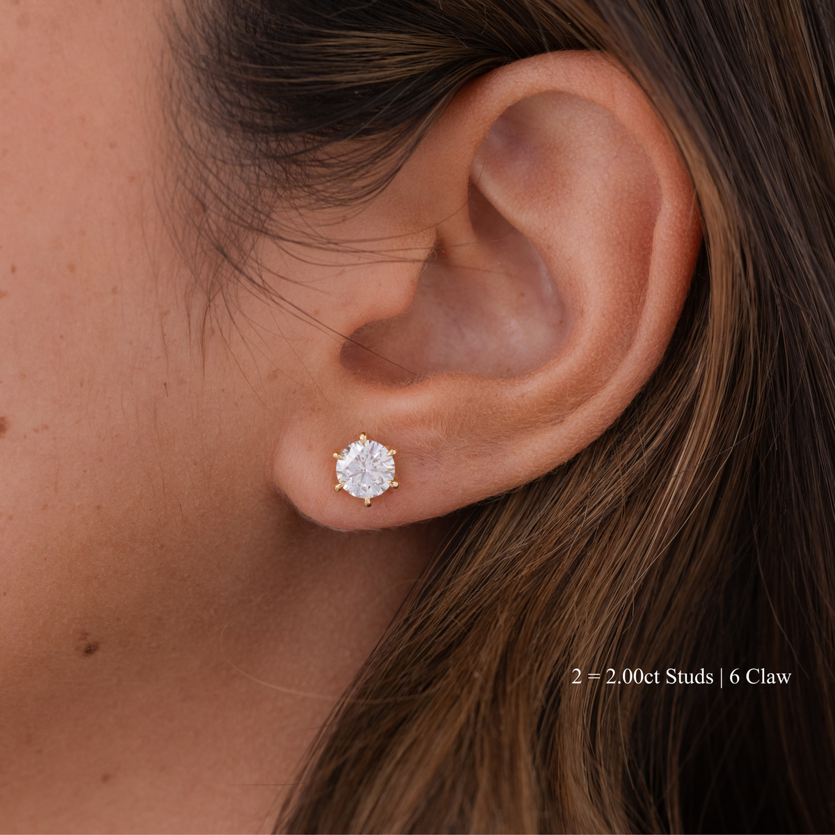 Round Diamond Studs