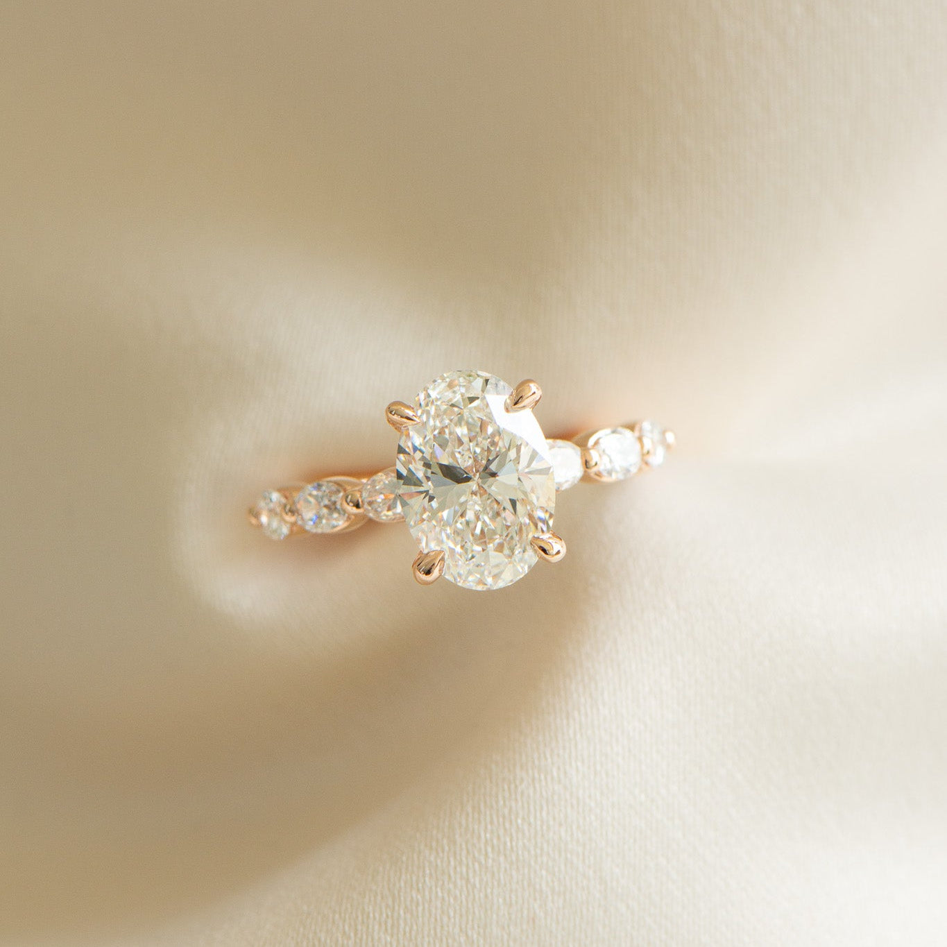 Audrey | 2.51ct Oval Engagement Ring with Oval Diamond Band