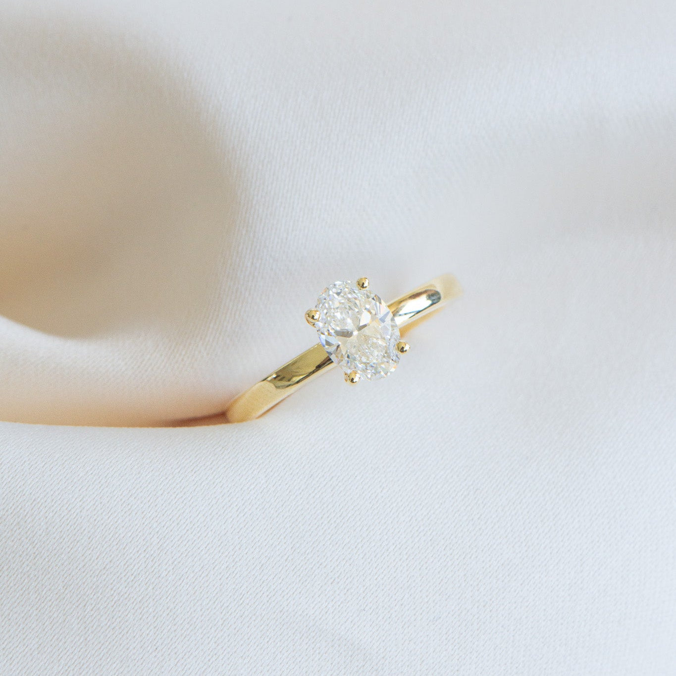 Helena | 1.01ct Oval Engagement Ring