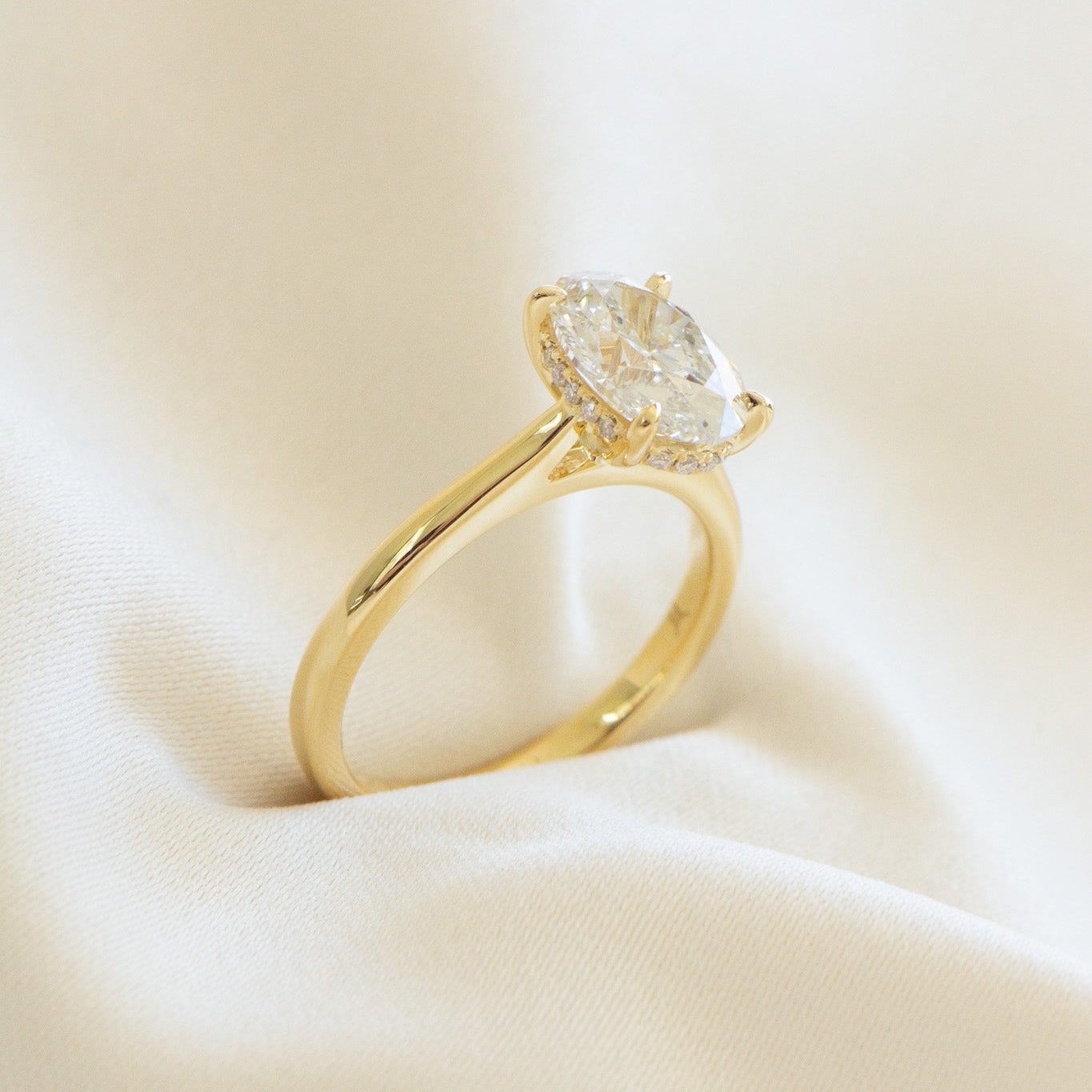 Helena | 2.09ct Oval Engagement Ring
