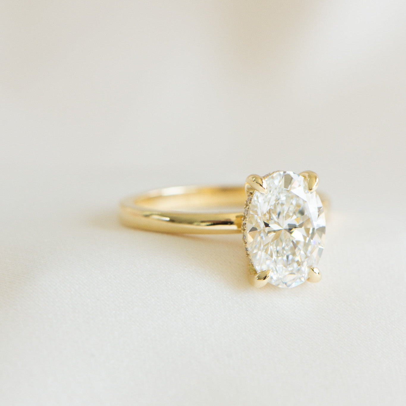 Helena | 2.55ct Oval Engagement Ring