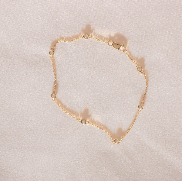 7 Round Diamond Station Bracelet