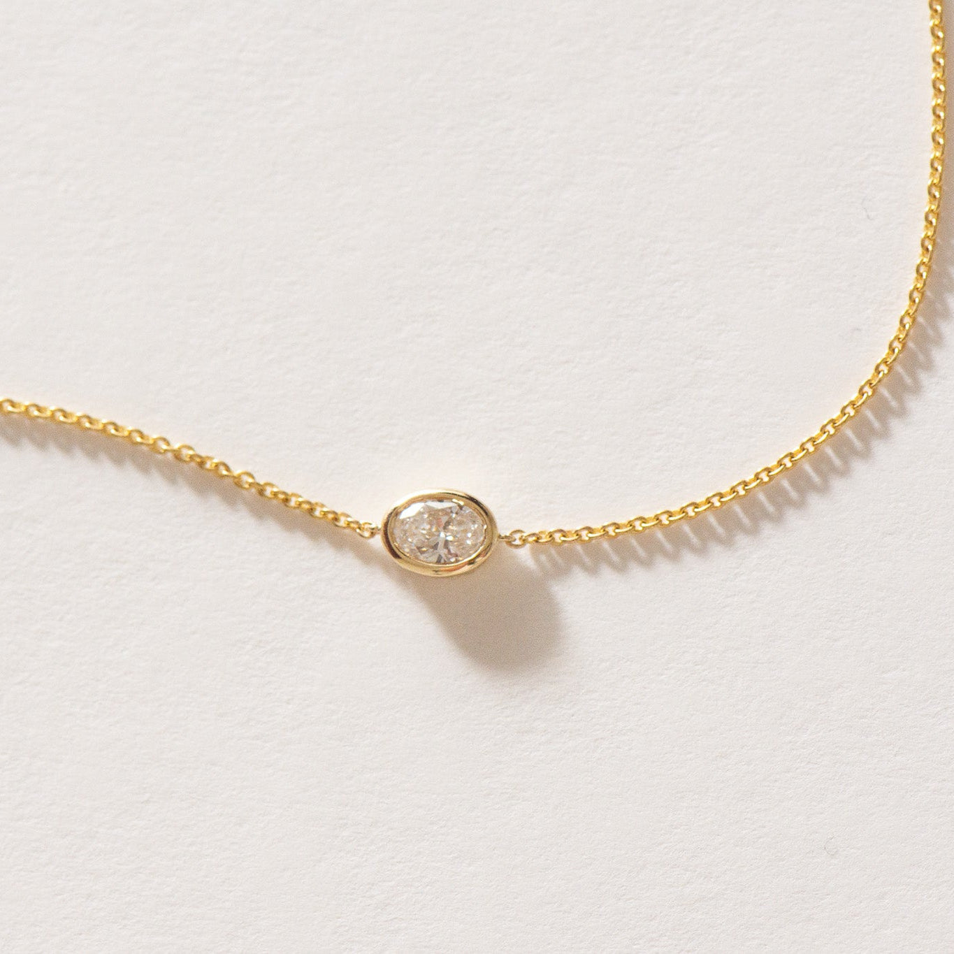 Oval Bezel Diamond Bracelet | R2W