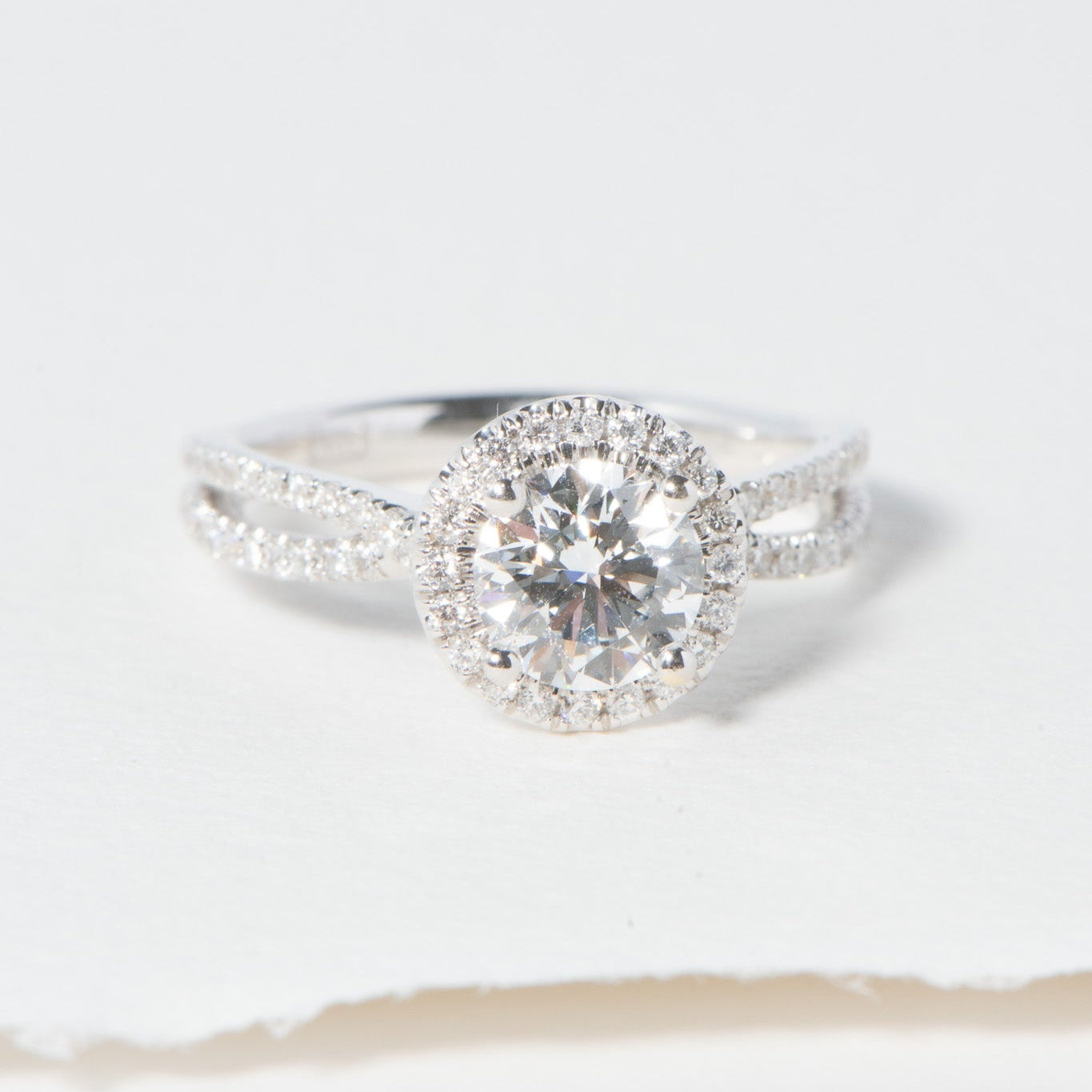 Round Diamond Ring with Halo and Split Band