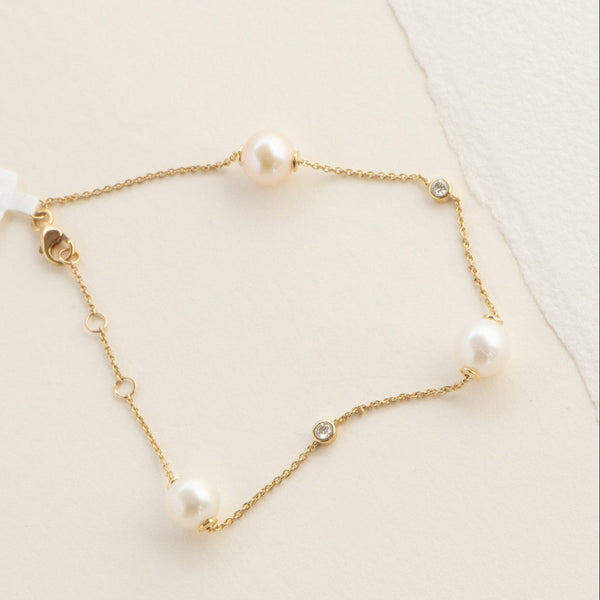 Pearl and Diamond Bracelet