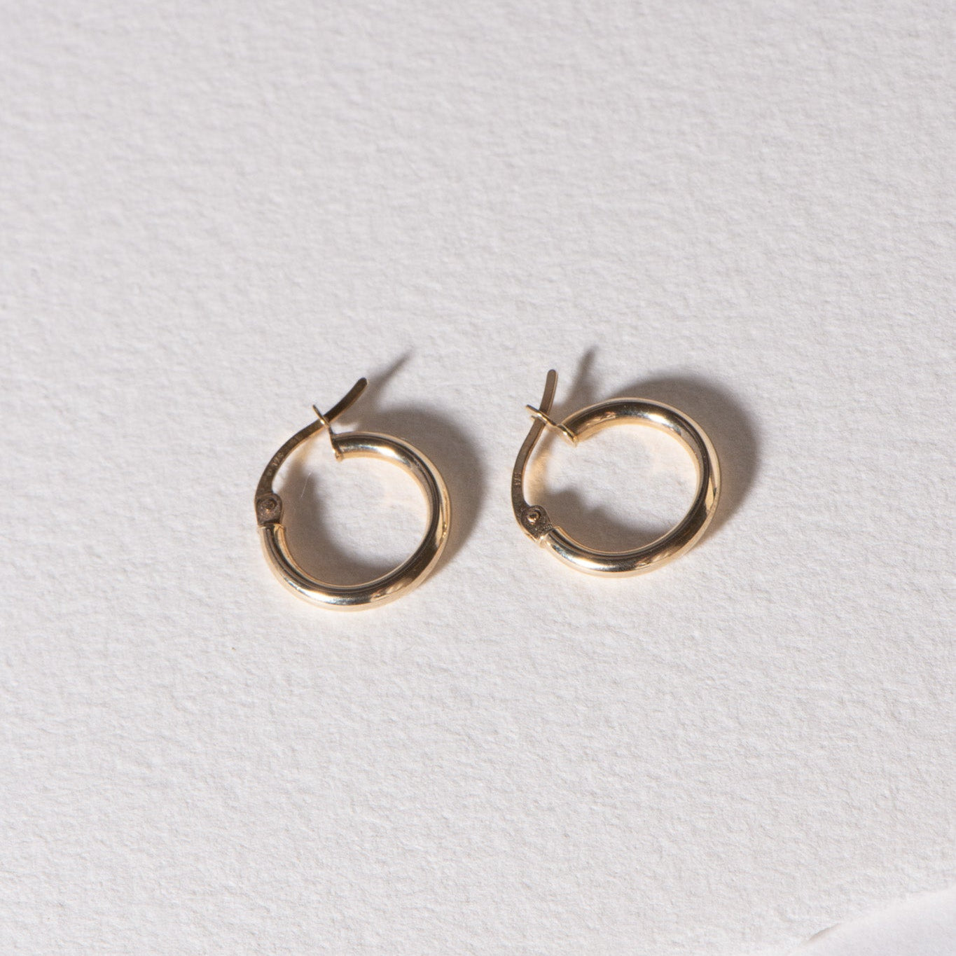 Gold Italian Hoop Earrings 13mm