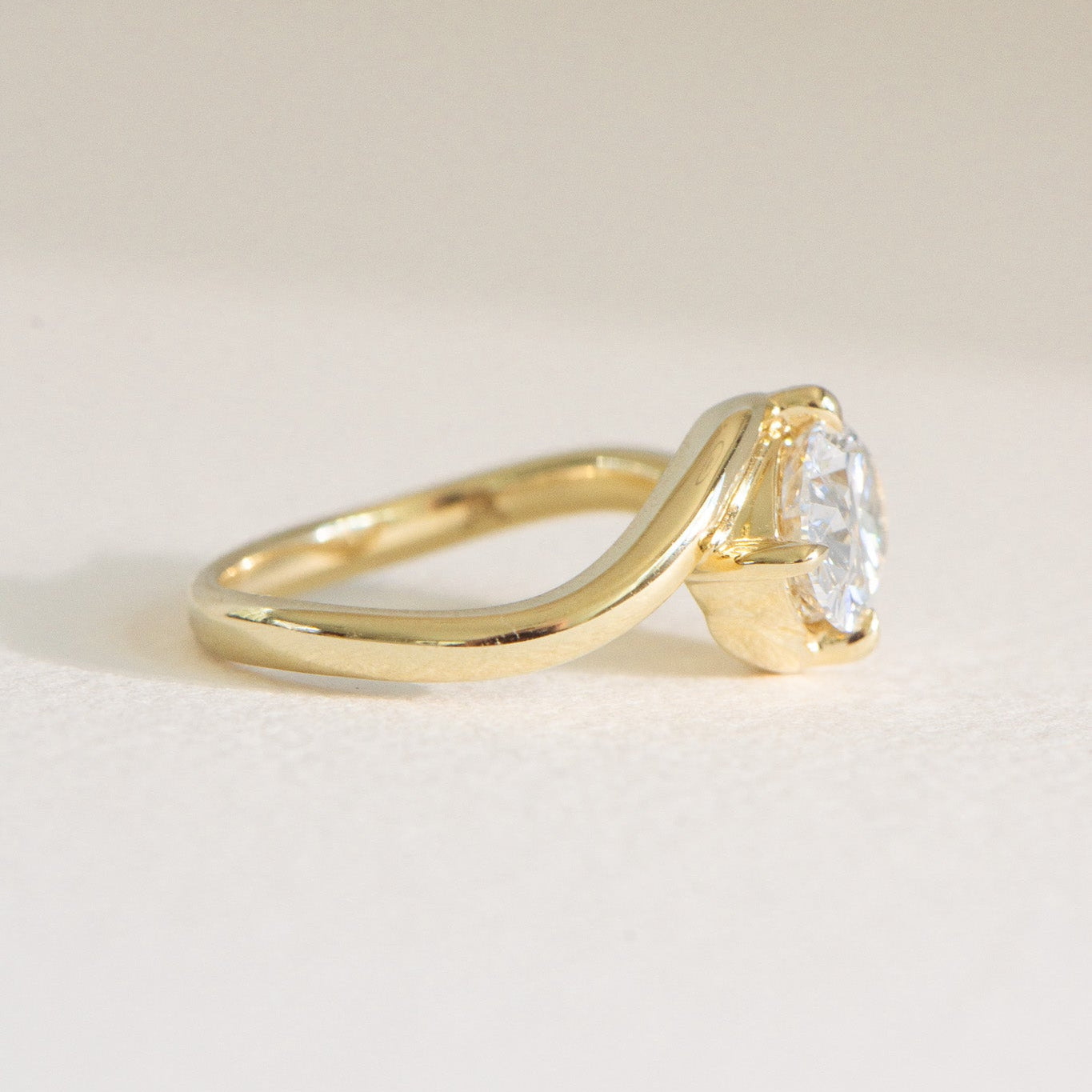 Kai 2.04ct lab grown diamond east west engagement ring in 18k gold, Matthews Jewellers Newcastle