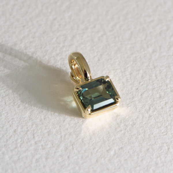 Allure Sapphire Pendant