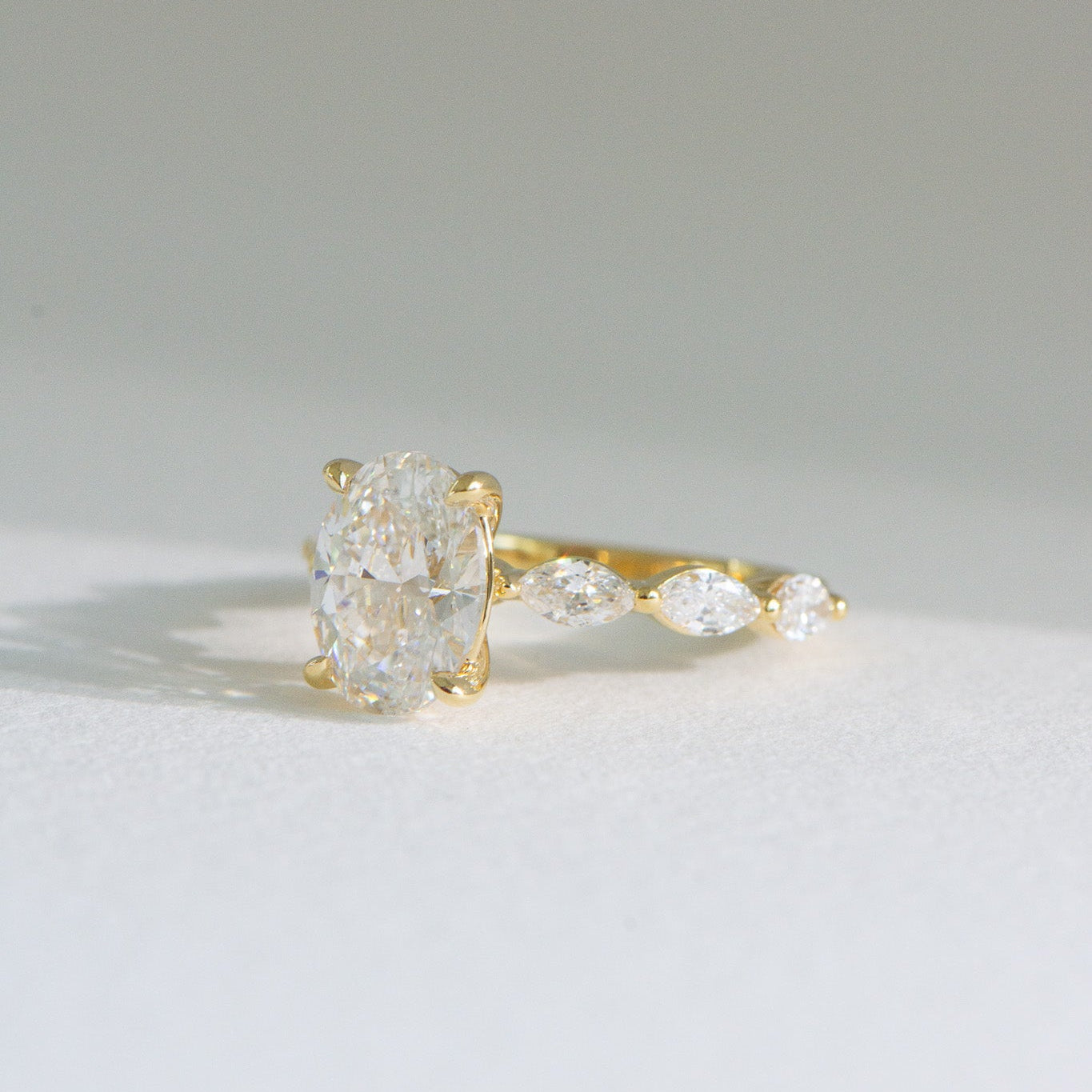 Olive | 2.50ct Oval Engagement Ring