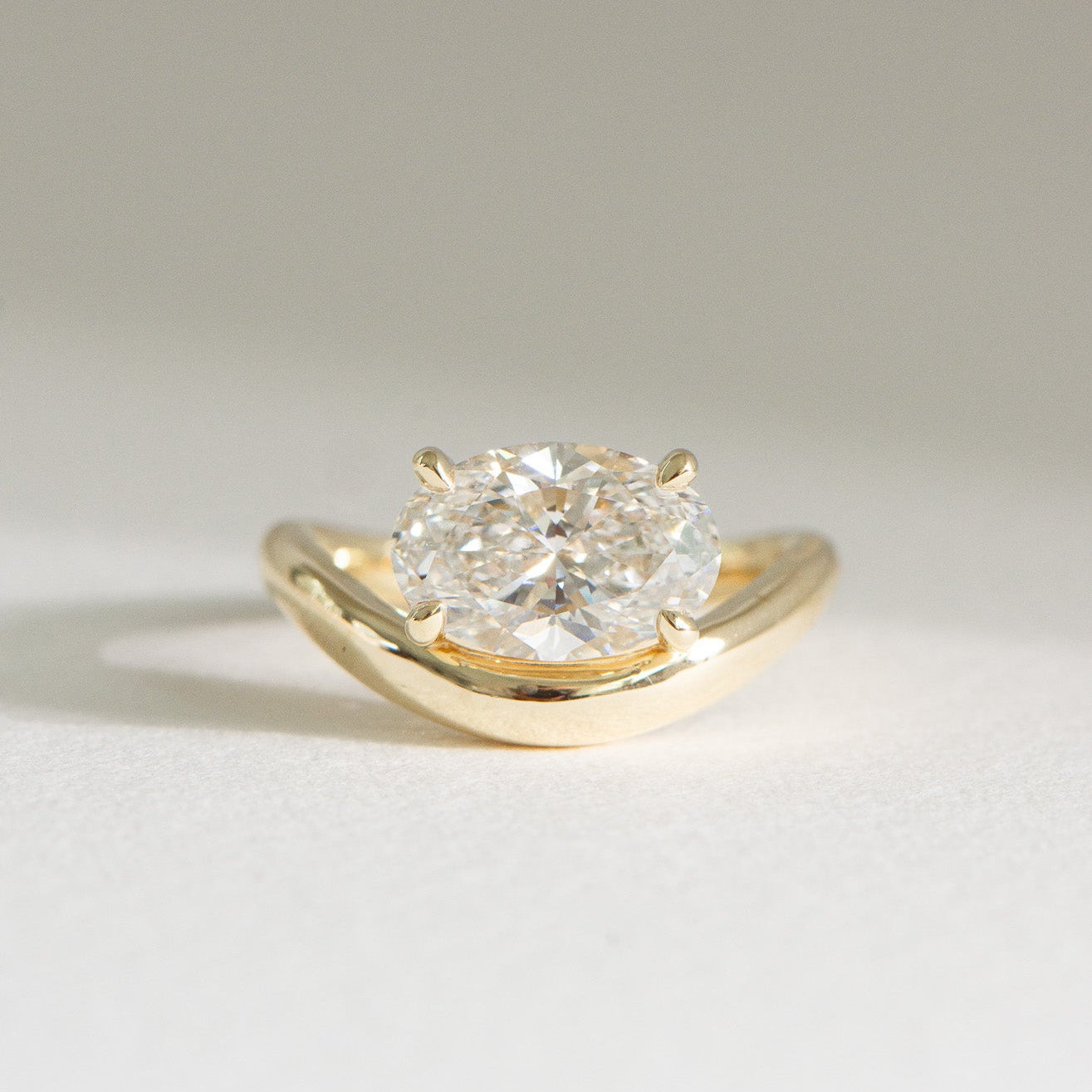 Ocea | 2.5ct Oval Engagement Ring