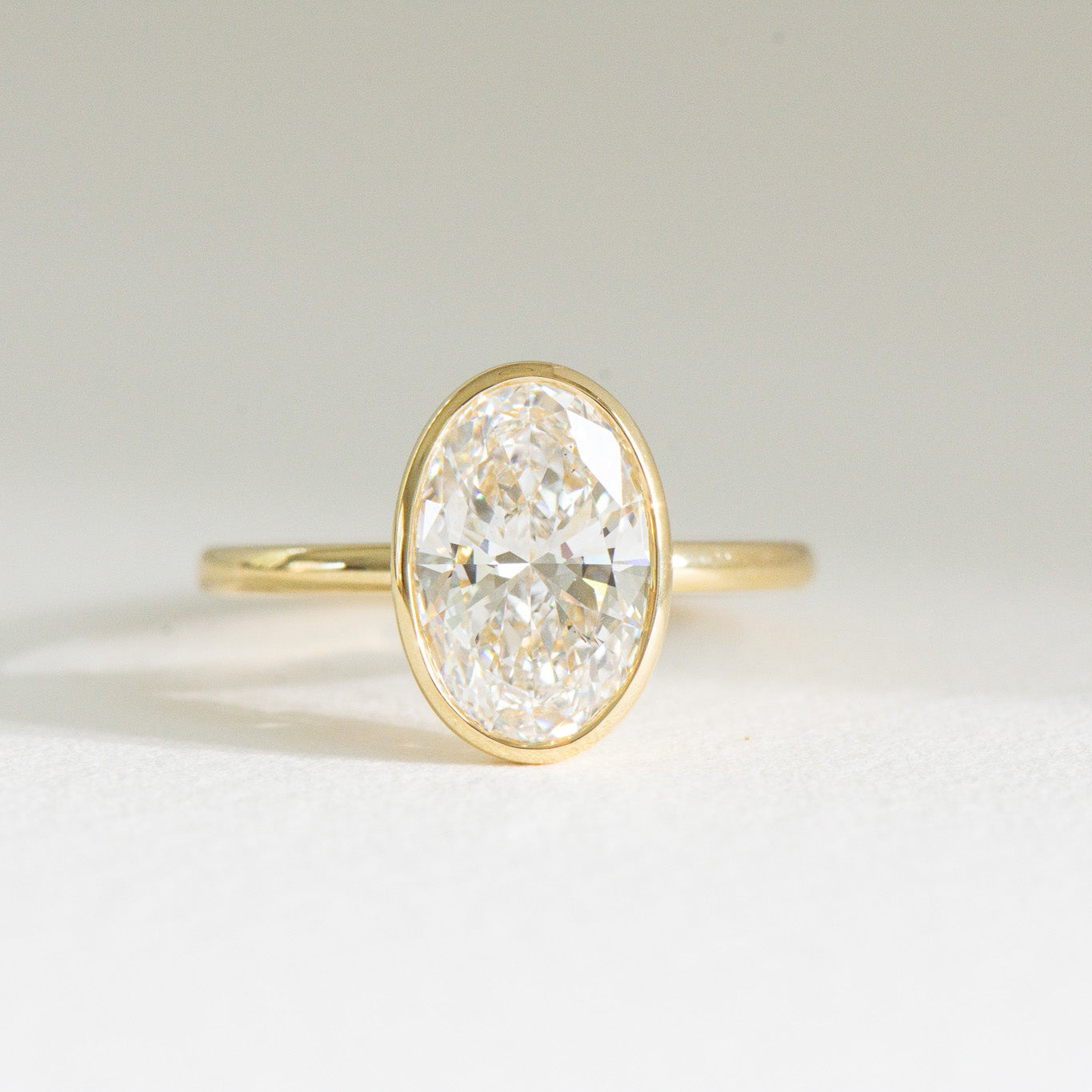 Bezel Helena | 2.62ct Oval Lab Diamond Engagement Ring