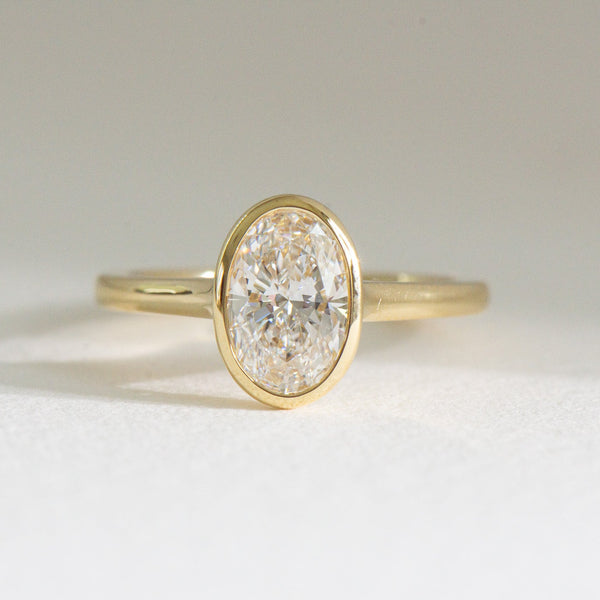 Helena Bezel | 1.5ct Oval Bezel Lab Diamond Engagement Ring