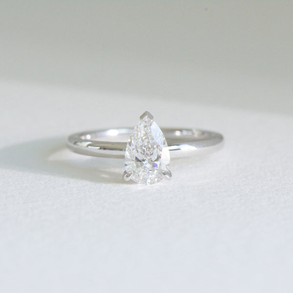 Nora | Pear Lab Diamond Engagement Ring