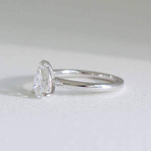 Nora | Pear Lab Diamond Engagement Ring