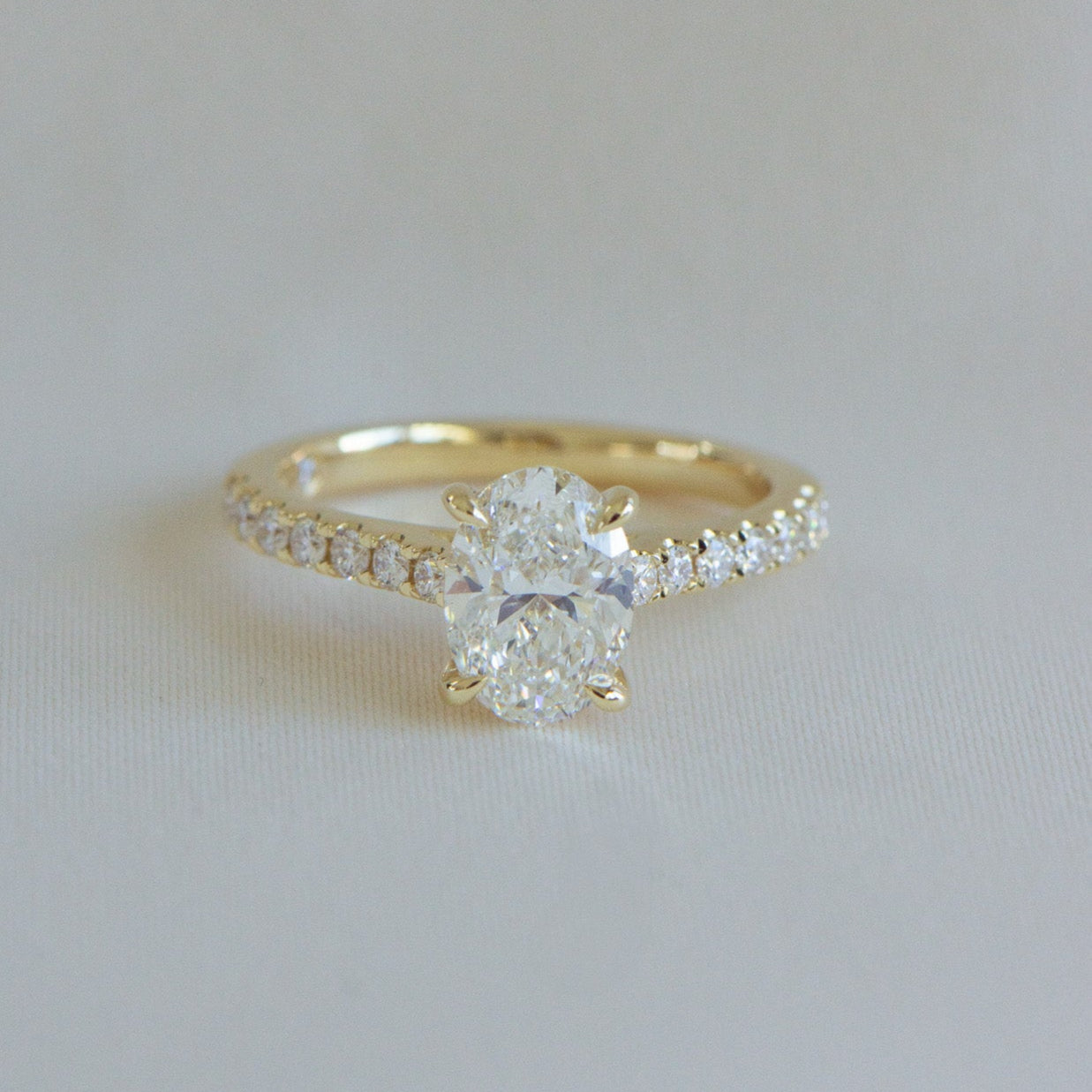 Heritage Helena 1.50ct natural diamond oval ring in 18k gold, Matthews Jewellers Newcastle