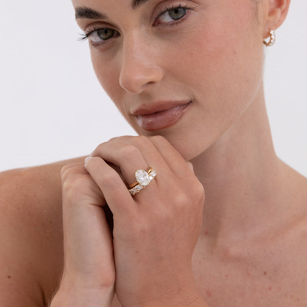 Eve marquise lab-grown diamond wedding ring in 18K gold with 7 diamonds